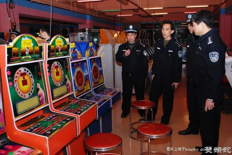 君临国际 - 经典老虎机游戏展示